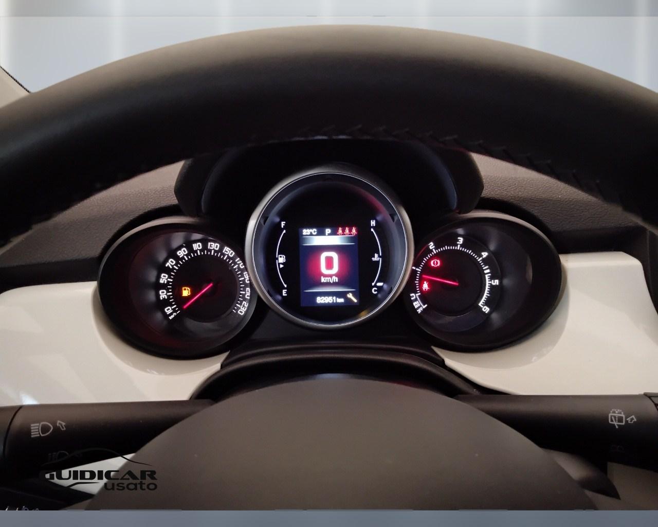 FIAT 500 X 2015 - 500X 1.6 mjt Lounge 4x2 120cv dct
