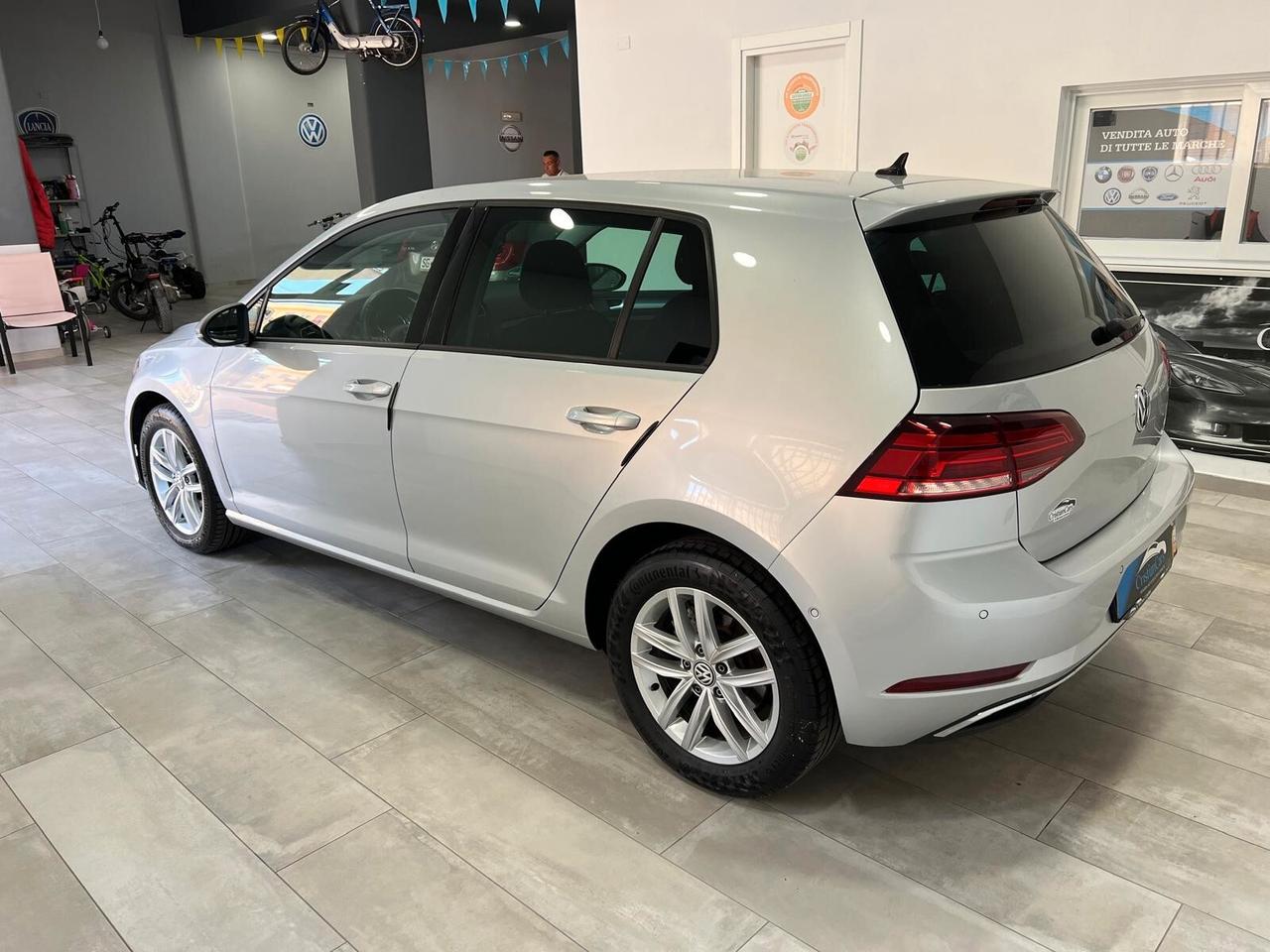 Volkswagen Golf 1.6 TDI 115 CV 5p. Business BlueMotion Technology