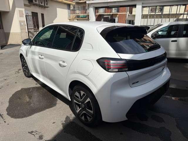 Peugeot 208 1.2 Hybrid Allure 110cv e-dcs 6