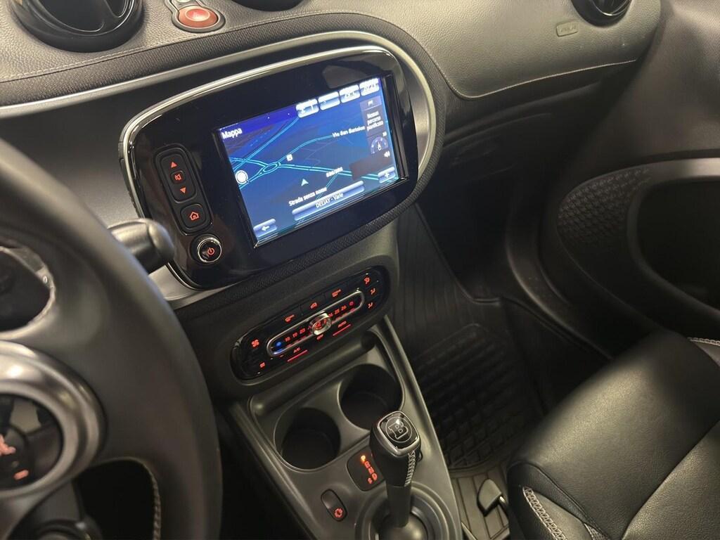Smart fortwo 0.9 t. Brabus Xclusive 109cv twinamic