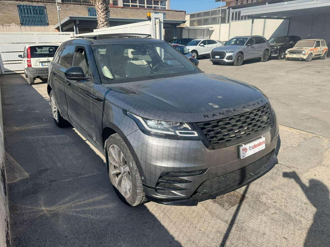 Land RR Velar 2.0 TD4 180 CV R-Dynamic SE-2018