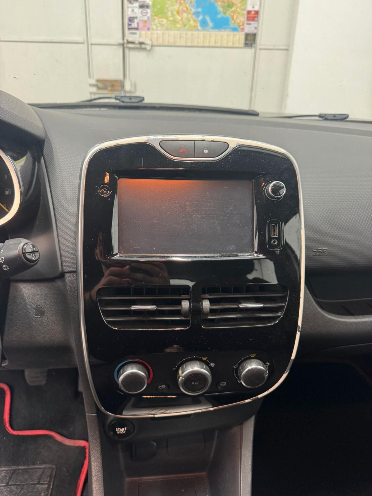 Renault Clio dCi 8V 75 CV Start&Stop 5 porte Energy Duel
