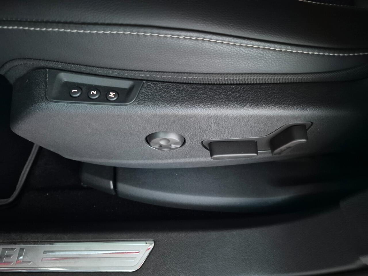 Opel Grandland 1.5 DIESEL ULTIMATE AUTO LED PELLE NAVI APPLE CAR PLAY & ANDROID AUTO SEDILI RAFFREDDABILI VOLANTE RISCALDABILE 360° ACC