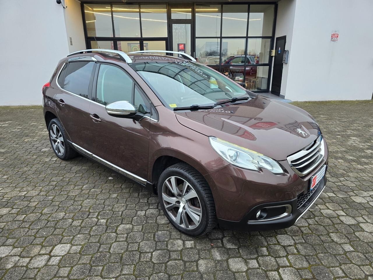 Peugeot 2008 BlueHDi 120 Allure