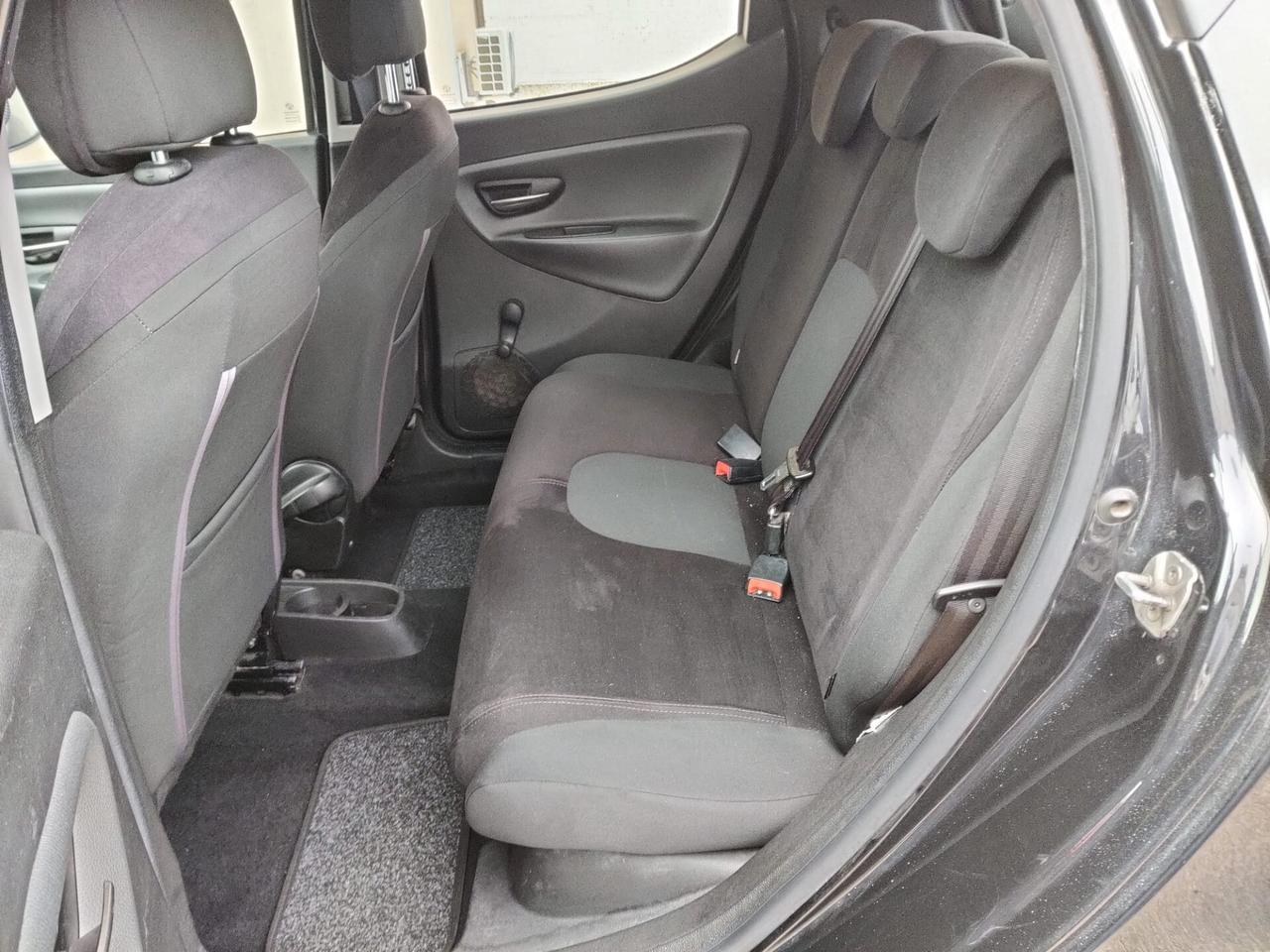 Lancia Ypsilon 1.3 MJT