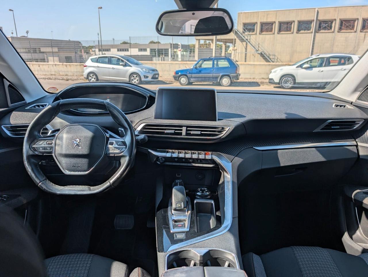 Peugeot 3008 BlueHDi 120 S&S Business