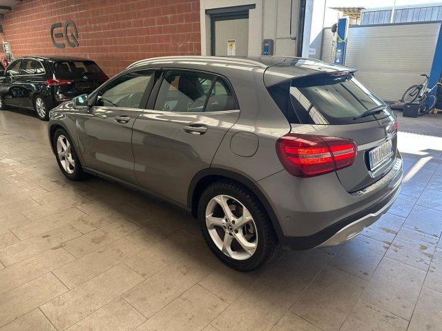 MERCEDES-BENZ GLA 200 d Automatic Sport