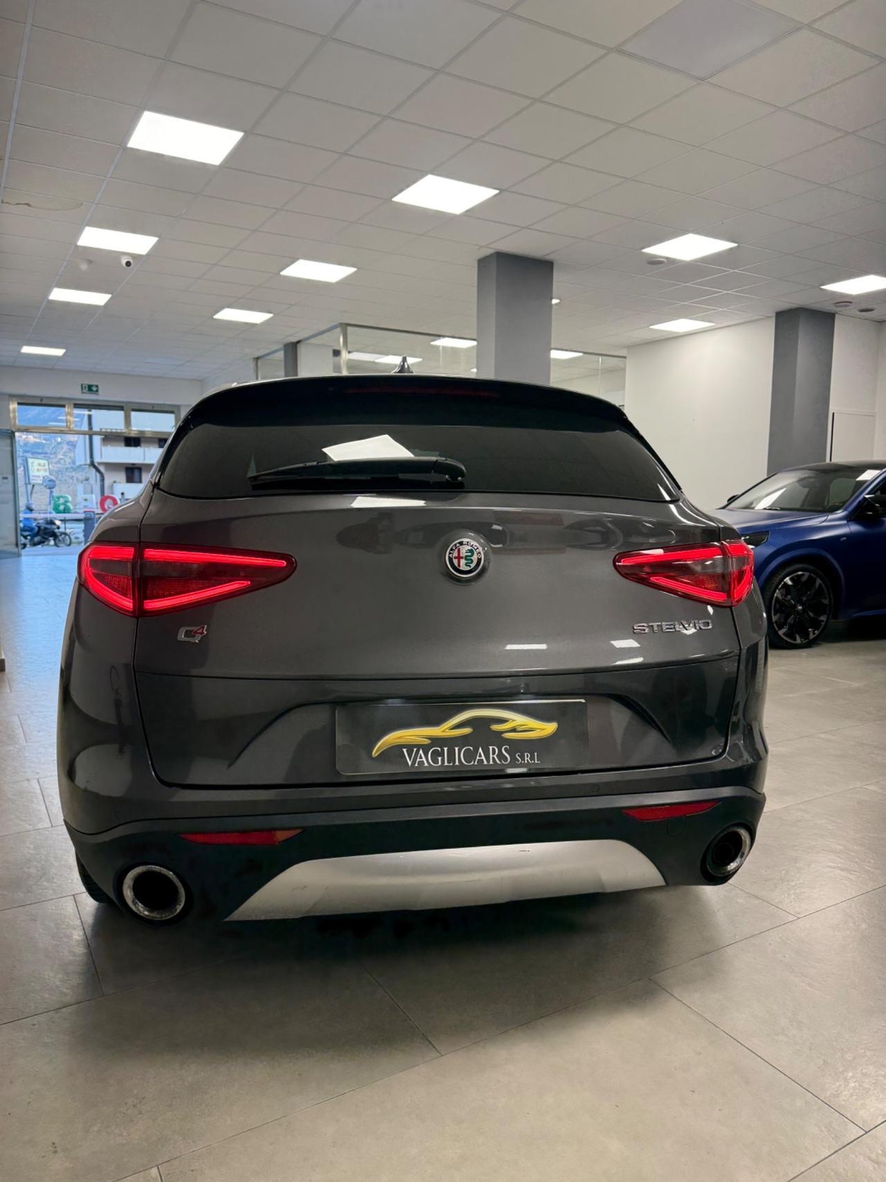 Alfa Romeo Stelvio 2.2 Turbodiesel 180 CV AT8 RWD Executive