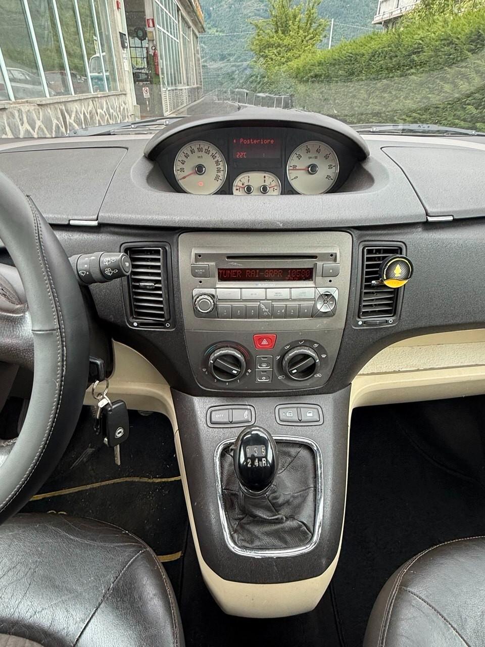 Lancia MUSA 1.4 16V Platino