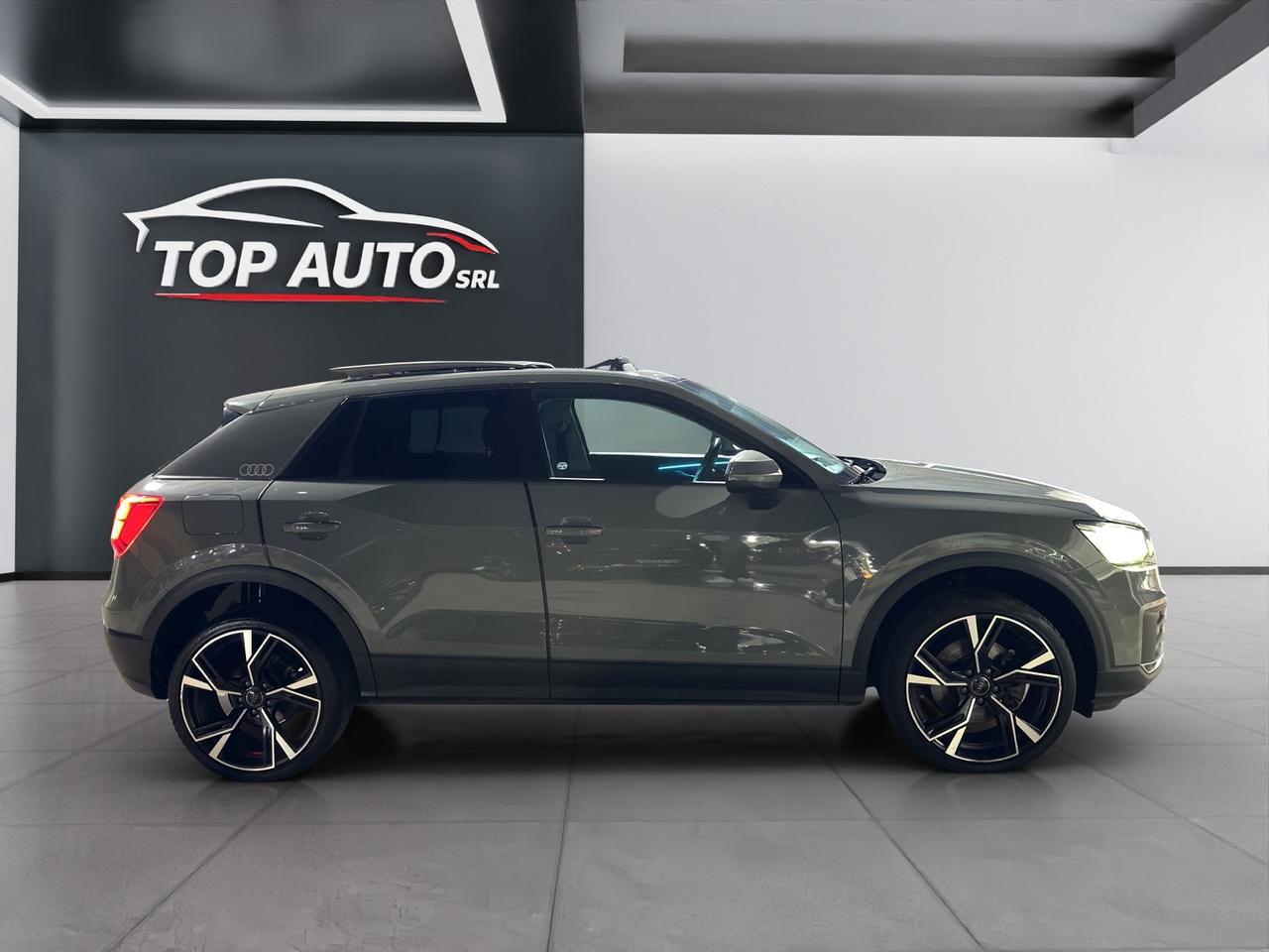 AUDI Q2 1.6 TDI SPORT / TETTO