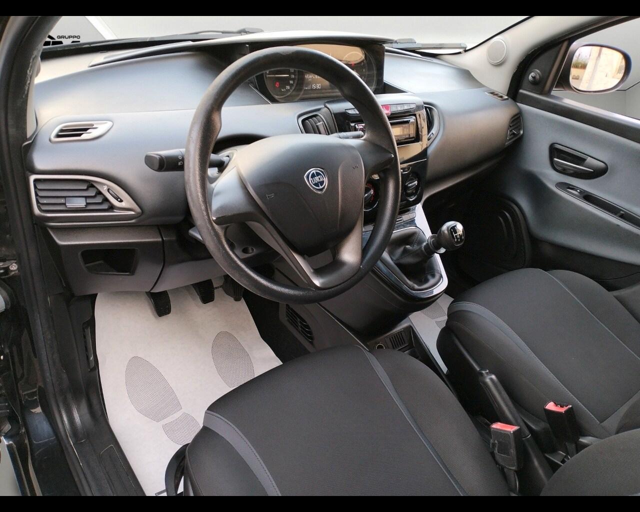 LANCIA Ypsilon 3ª serie Ypsilon 1.2 69 CV 5 po...