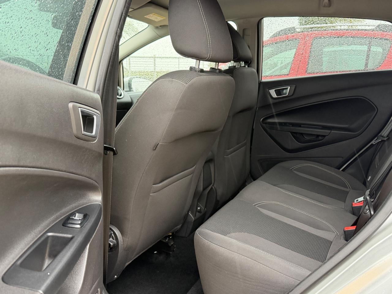 Ford Fiesta 1.5 TDCi 75CV 5 porte Titanium