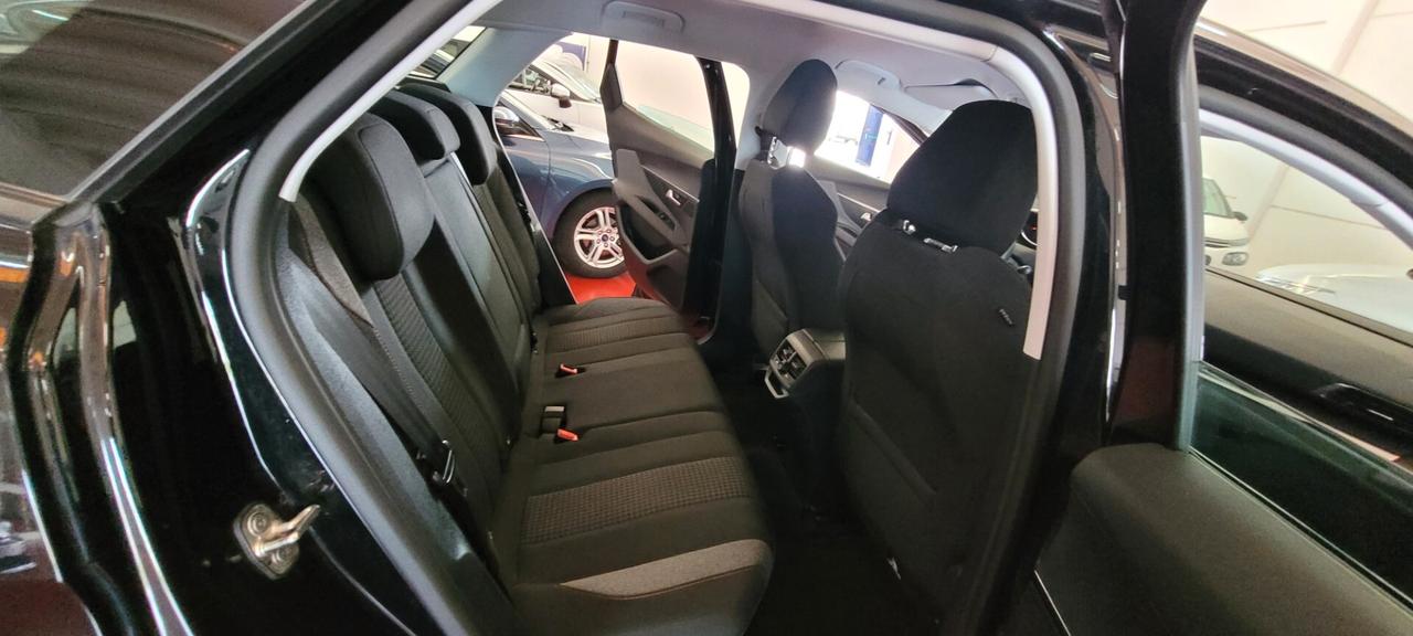 Peugeot 3008 BlueHDi 130 S&S Business