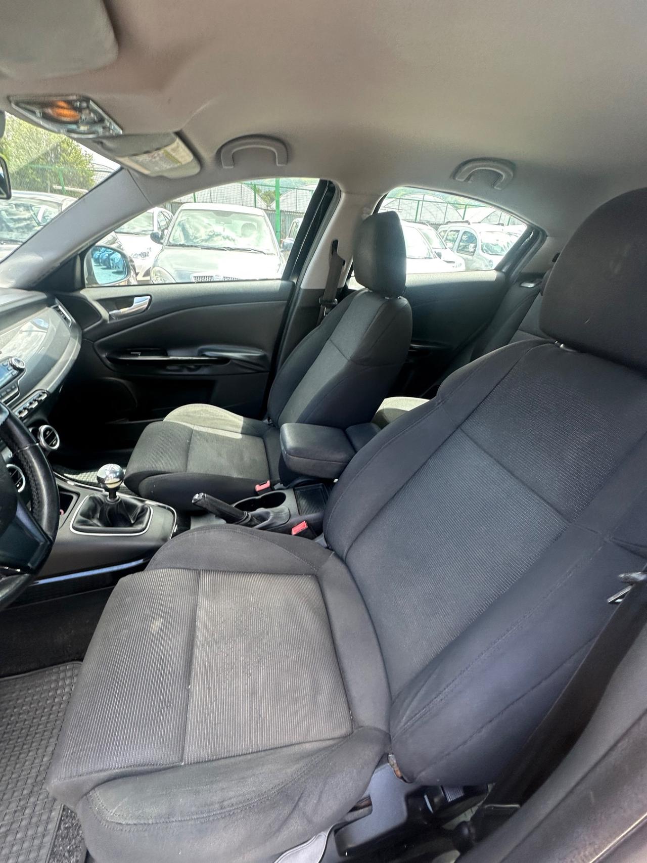Alfa Romeo Giulietta 1.6 JTDm-2 105 CV Business