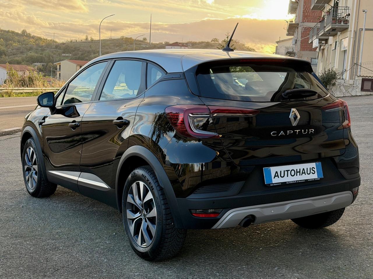Renault Captur 1.0 TCe 100 CV Zen - 21.000KM