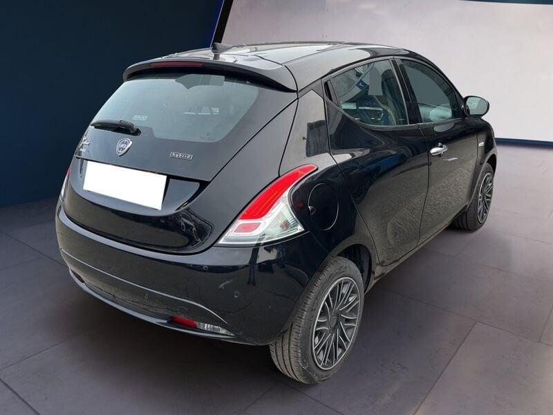 Lancia Ypsilon III 2021 1.0 firefly hybrid Gold s&s 70cv