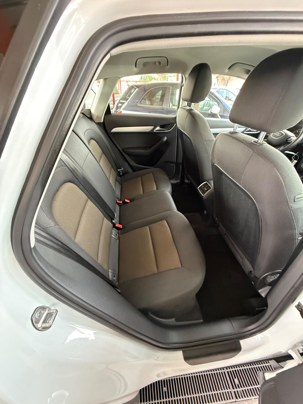 Q3 2.0 TDI Advanced Plus-unipro-rate-garanzia