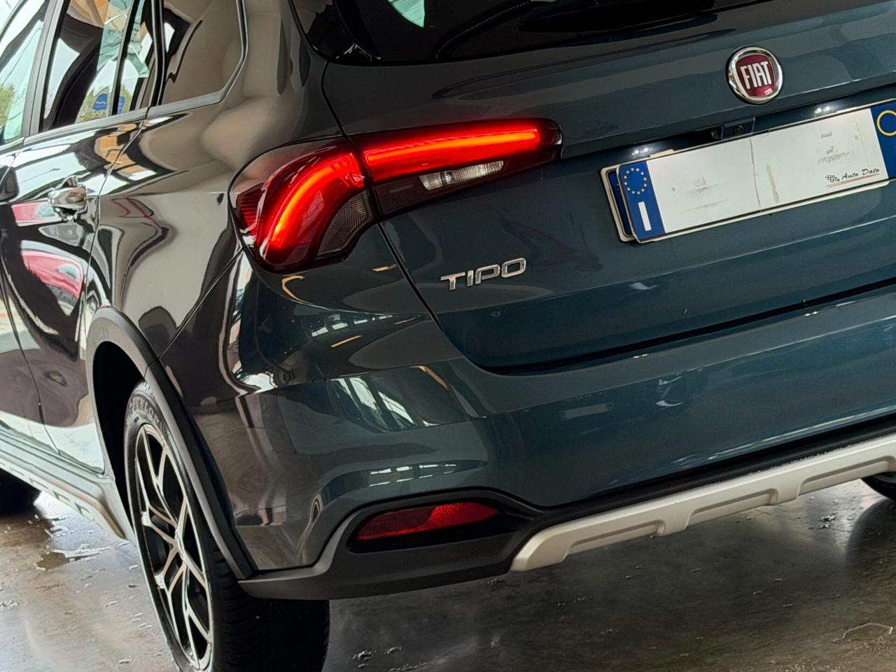 Fiat Tipo SW 1.6 M.JET 130 cv. CROSS