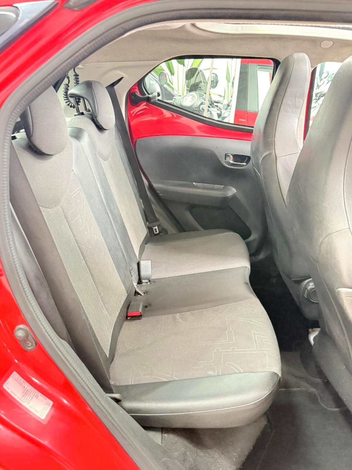 Toyota Aygo 1.0 VVT-i 69 CV 5 porte x-pure