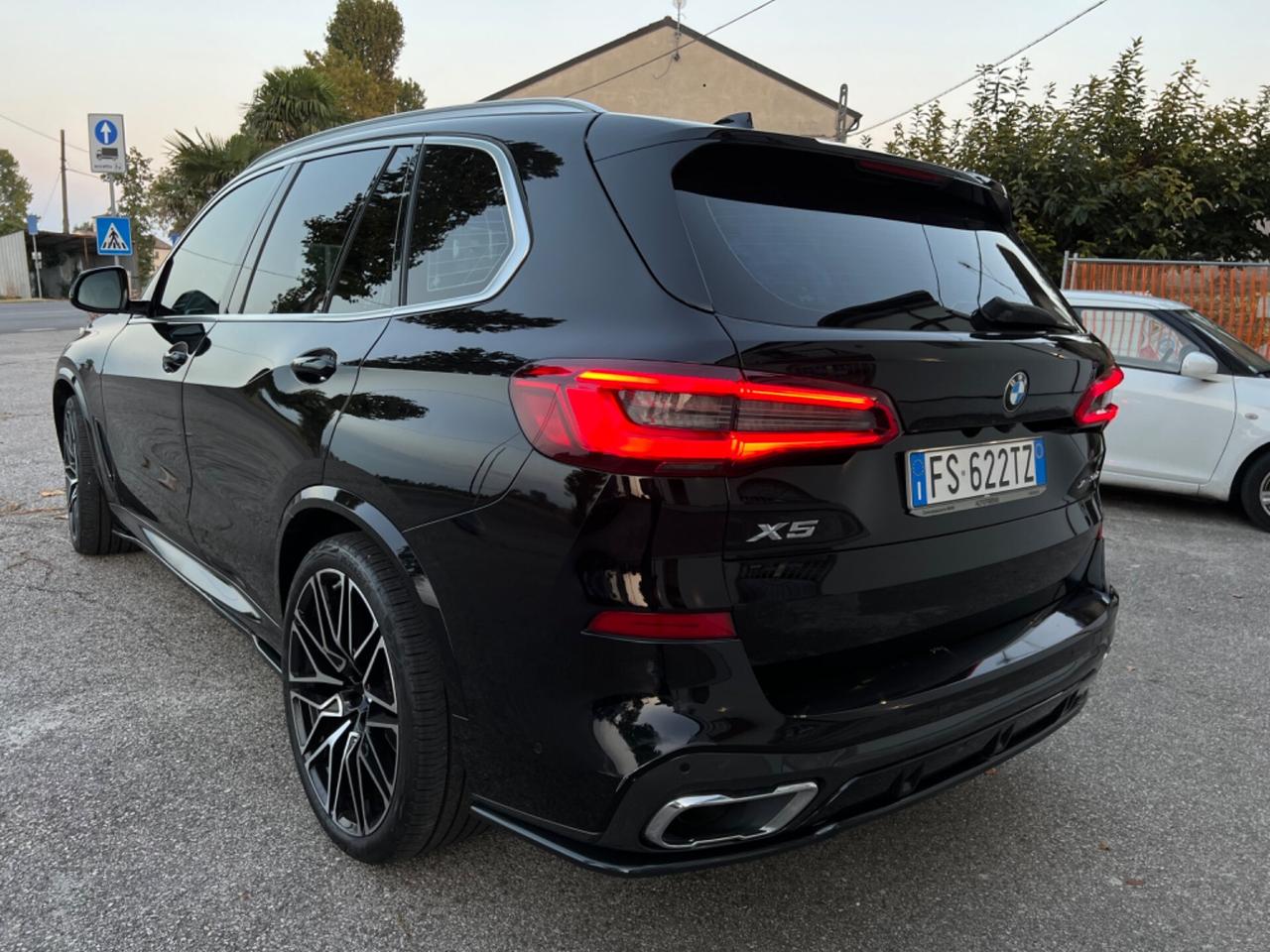 Bmw X5 xDrive30d Msport Carbon Maxton design