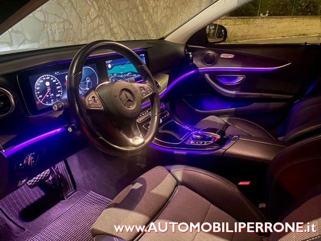 MERCEDES-BENZ E 220 d Sport (Virtual/Navi/Retro/LED)