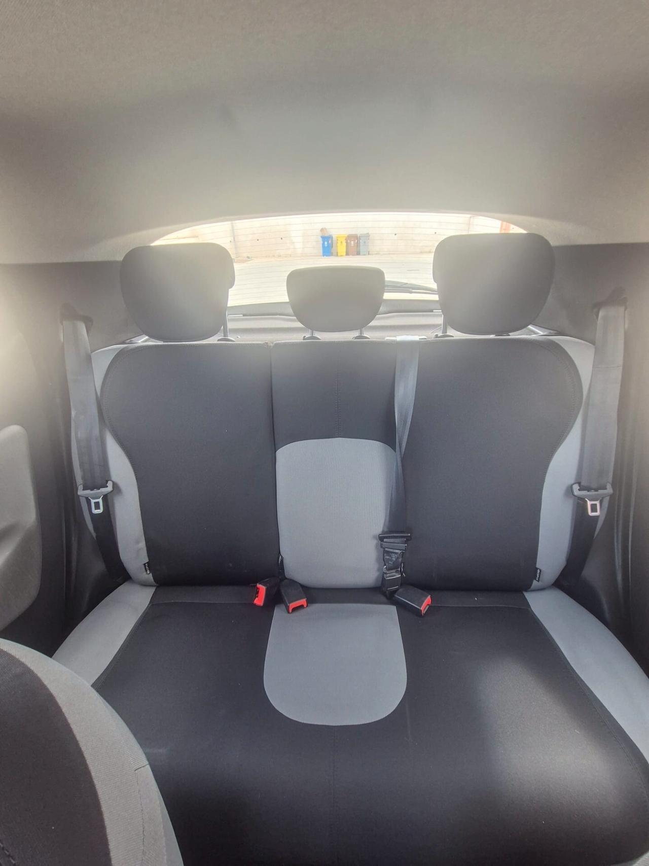Lancia Ypsilon 1.3 MJT 16V 95 CV 5 porte S&S Silver