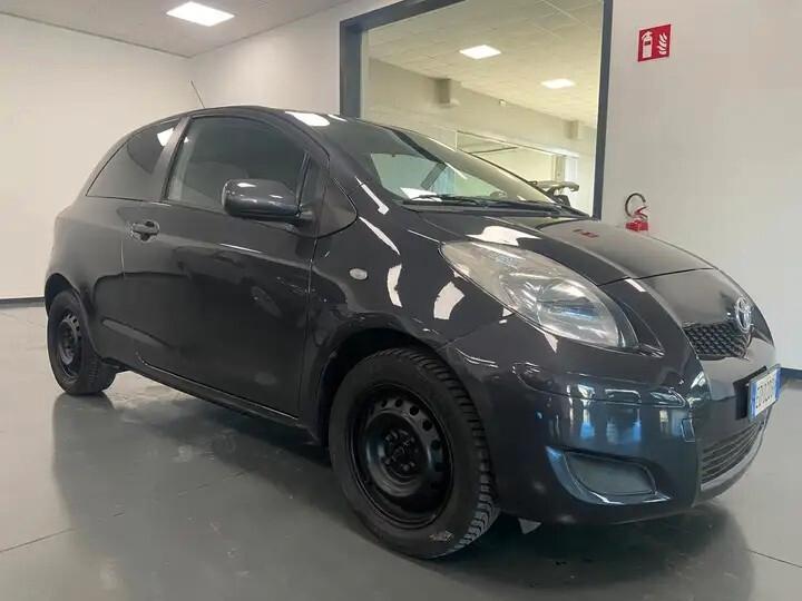 Toyota Yaris 1.0 3 porte