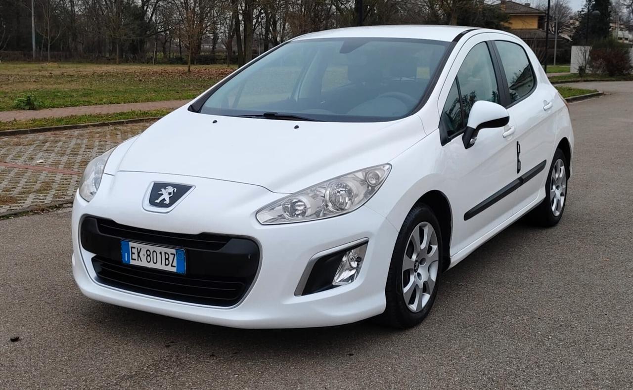 Peugeot 308 1.6 VTi 120CV 5p. Active