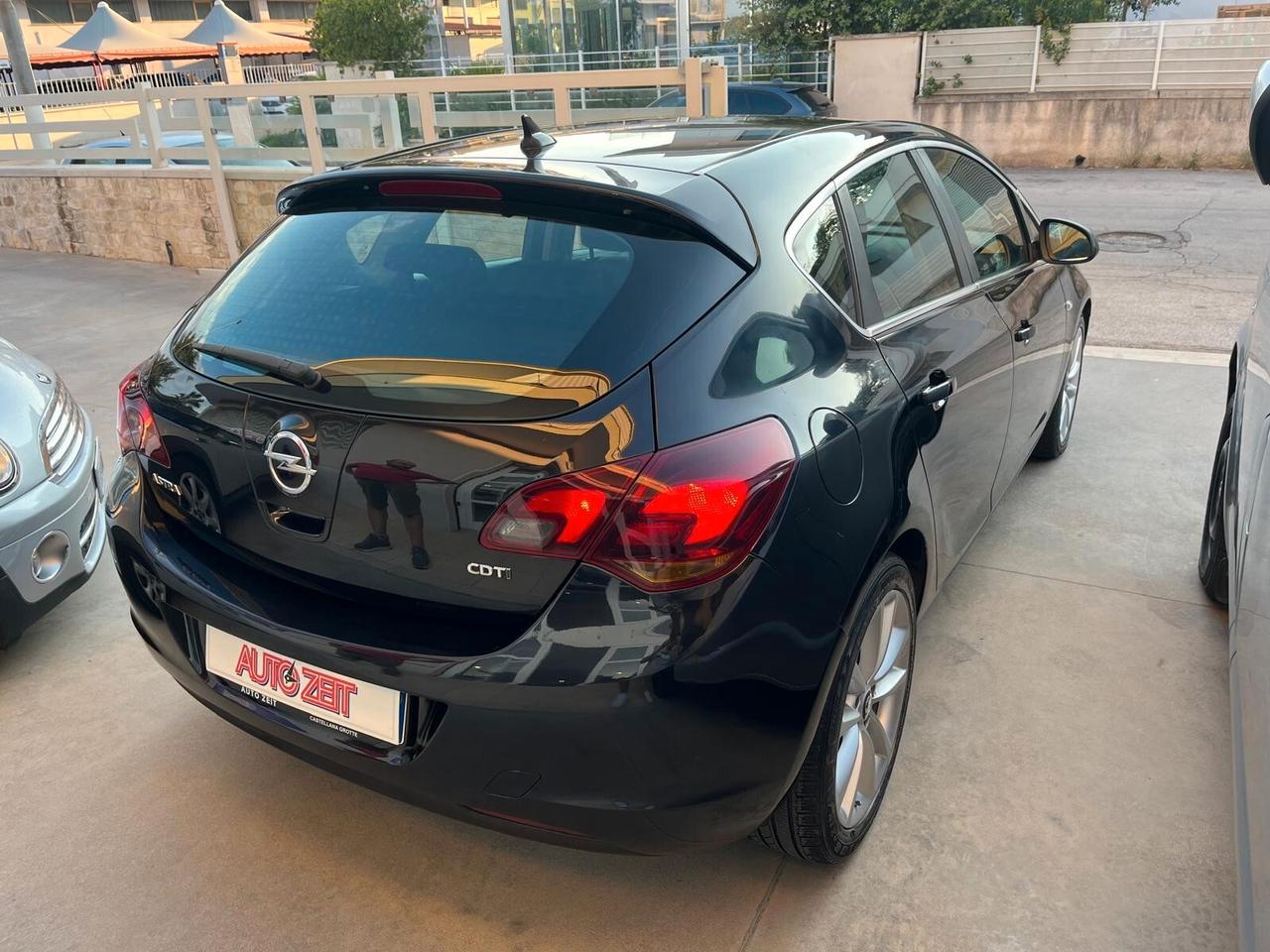 Opel Astra 1.7 CDTI 110CV 5 porte Cosmo