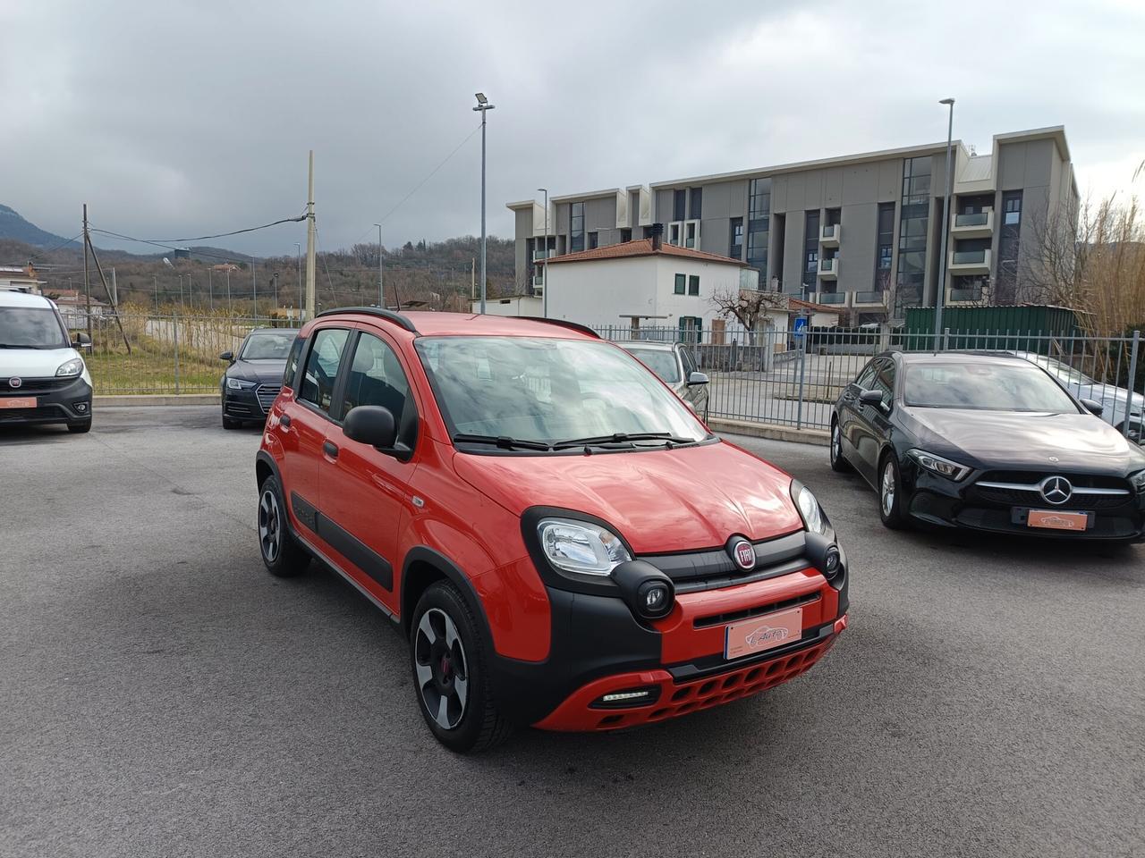 Fiat Panda 1.0 S&S Hybrid City Cross 70cv