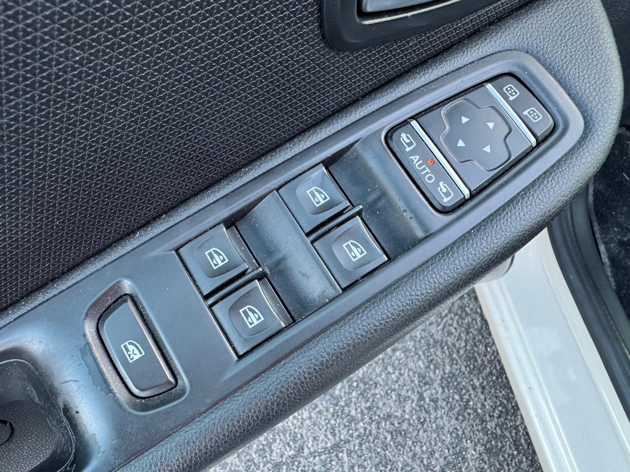 Renault Clio dCi 8V 75 CV Start&Stop 5 porte Energy Intens