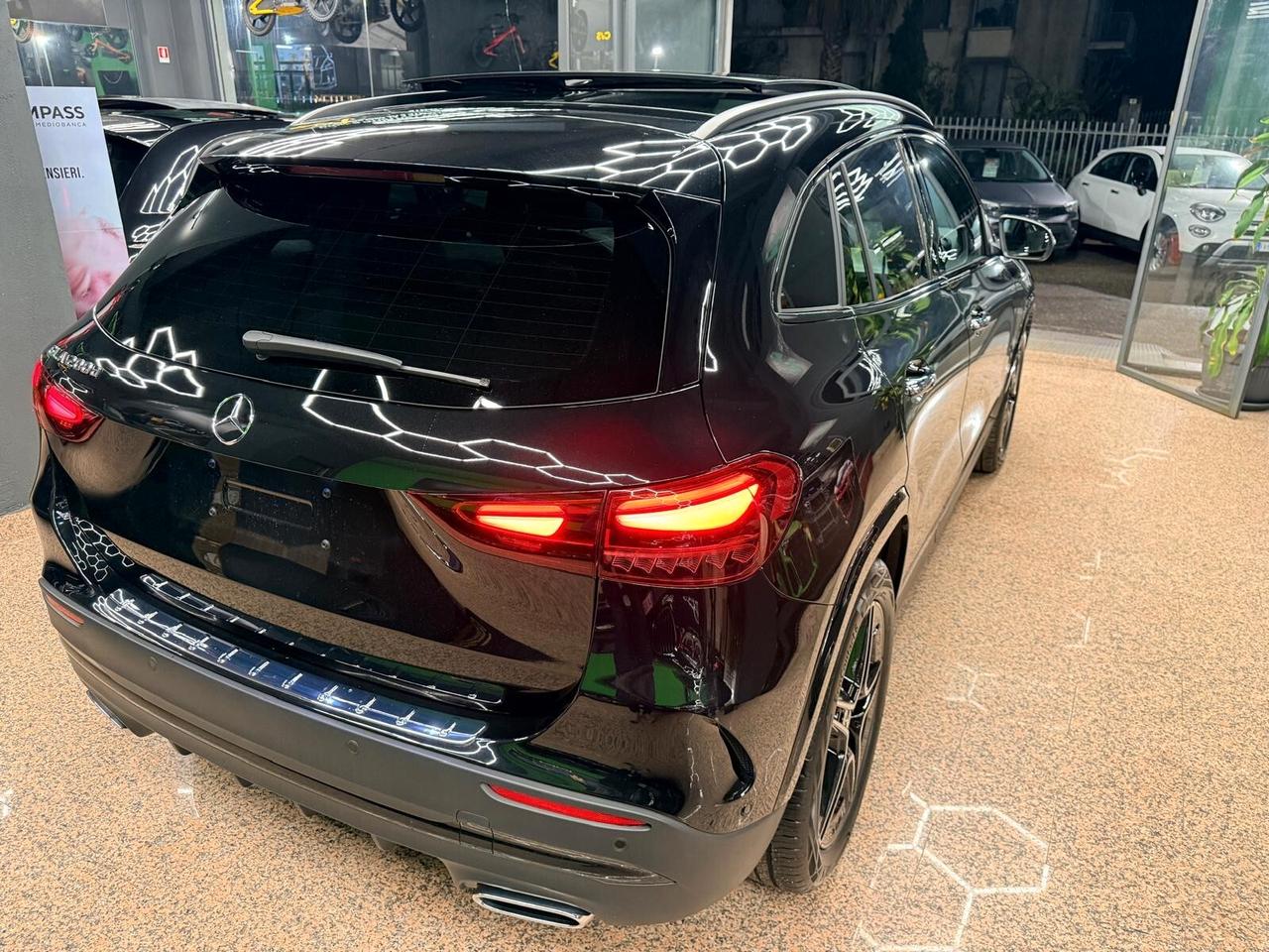 Mercedes - Benz GLA 200 d Automatic AMG Line Premium Plus