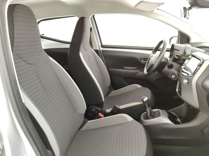 Toyota Aygo 1.0 VVT-i 72 CV 5 porte Connect X-Fun