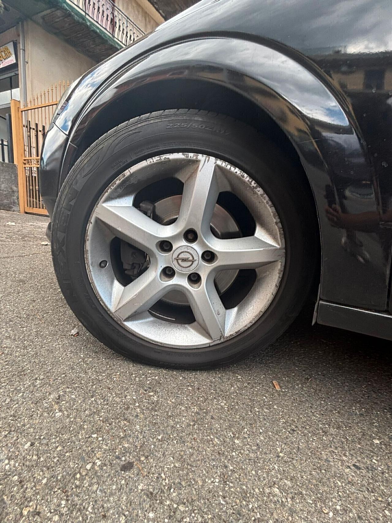 Opel Astra GTC 1.7 CDTI 125CV 3 porte Enjoy