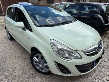 Opel Corsa 1.2 5 porte anno 2013