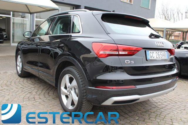 AUDI Q3 35 TDI S tronic Business Advanced
