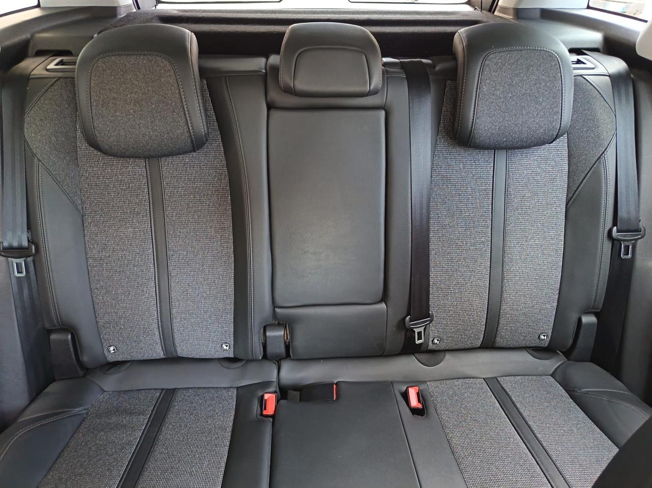 Peugeot 3008 BlueHDi 130 S&S EAT8 Allure