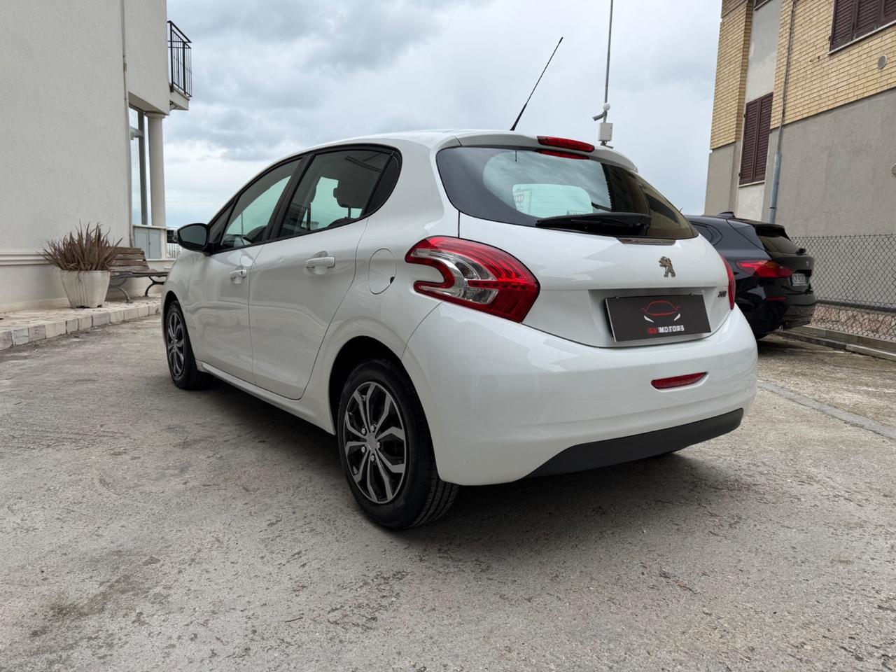 Peugeot 208 1.4 HDi 68 CV 5 porte Active
