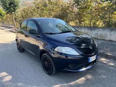 Lancia Ypsilon 1.2 GPL originale Ecochic Gold 2020