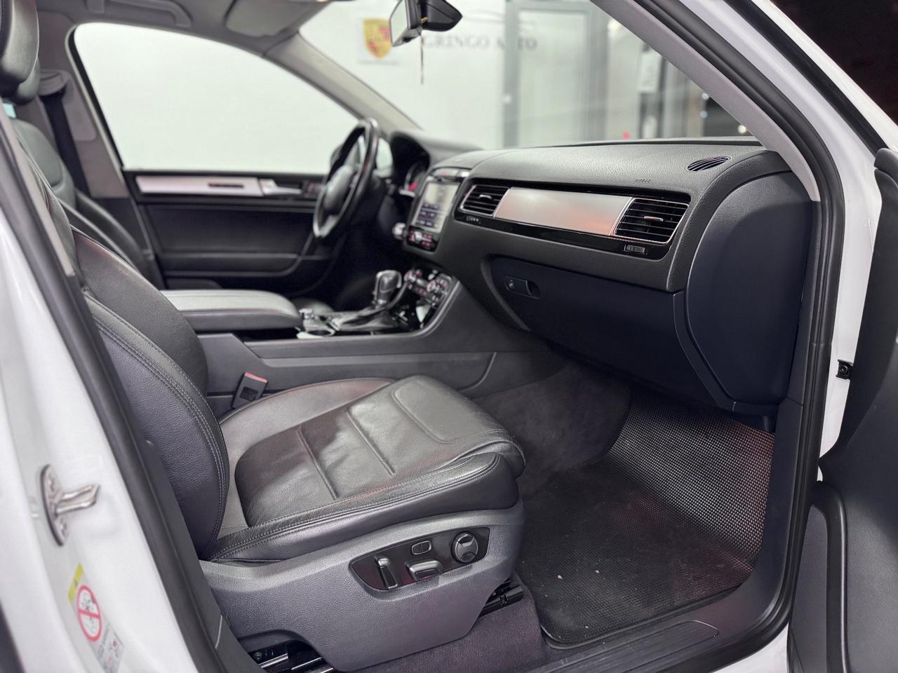 Volkswagen Touareg 3.0 TDI 245 CV tiptronic BlueMotion Techn. Executive