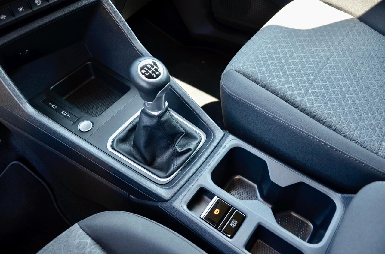 FORD TOURNEO CONNECT TITANIUM 1.5 114cv 7 POSTI, IVA COMPRESA, GARANZIA UFF FORD, UNICOPROPRIETARIO, UFF ITALIANA, EURO 6D, GANCIO TRAINO, APPLE ANDROID, PERMUTE