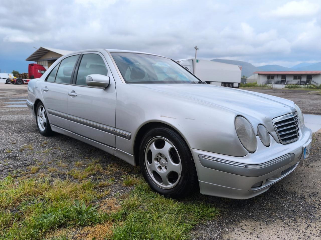 Mercedes-benz E 270 E 270 CDI cat Elegance