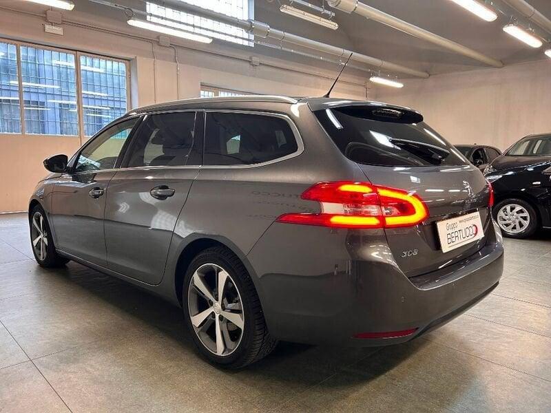 Peugeot 308 PureTech Turbo 130 S&S SW Allure