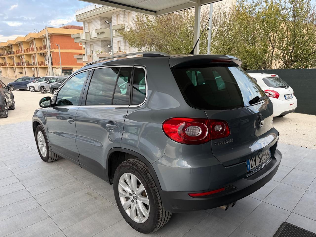 Volkswagen Tiguan 2.0 16V TDI DPF tiptronic Sport & Style (18°)