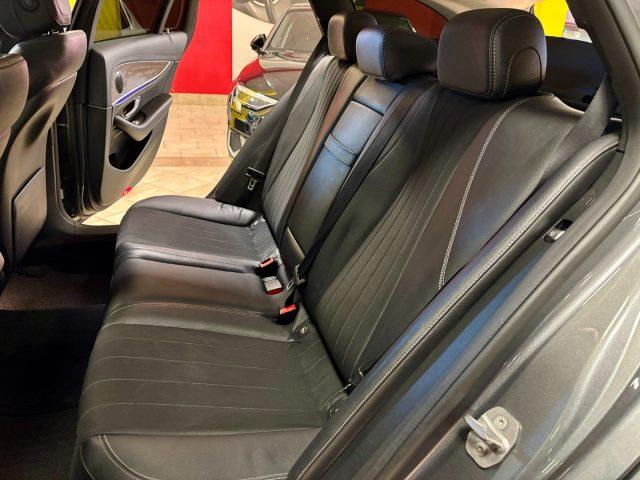 MERCEDES-BENZ E 220 d S.W. 4Matic Premium All-Terrain GRIGLIA AMG
