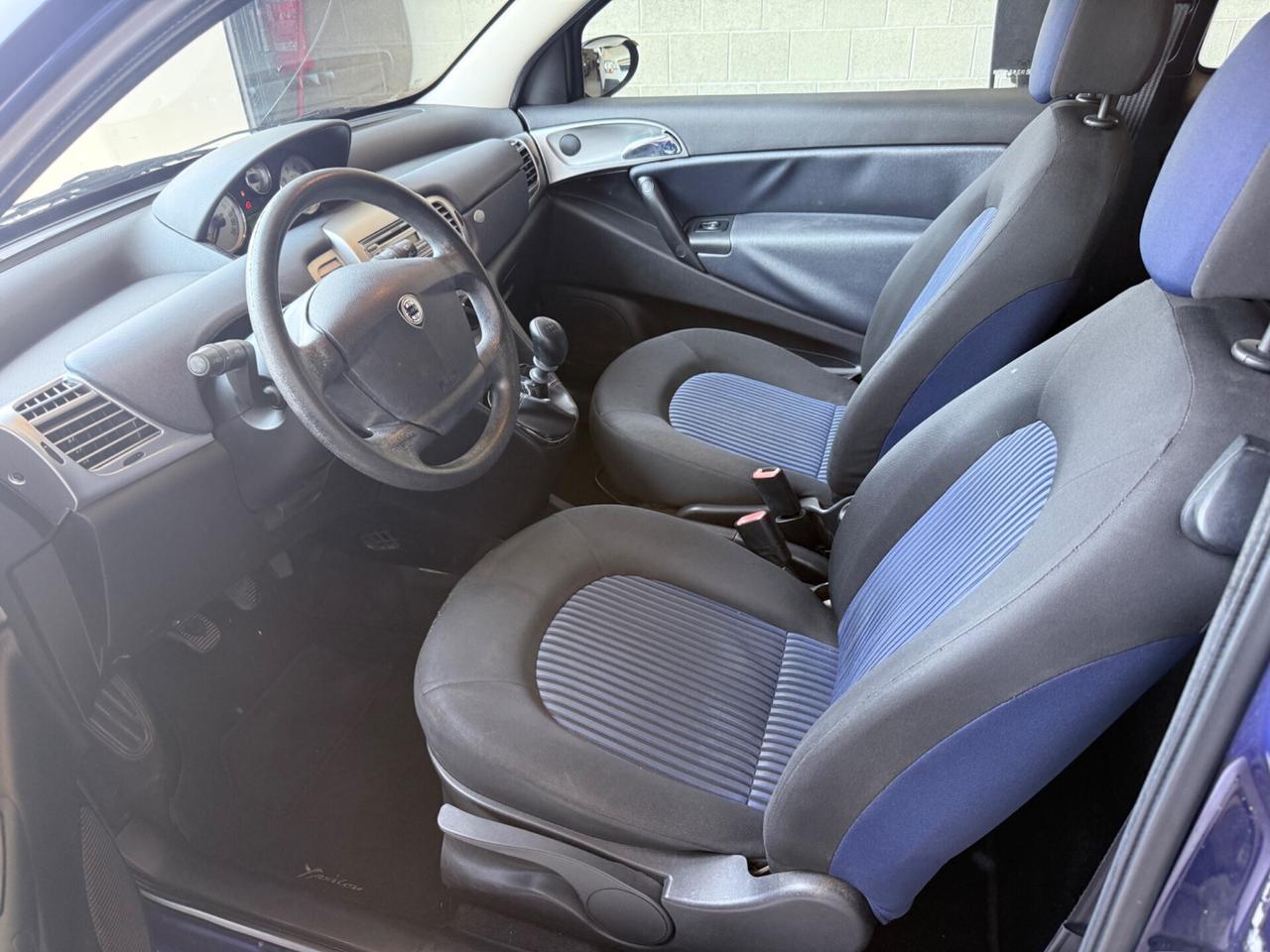 Lancia Ypsilon 1.2 MODA MILANO