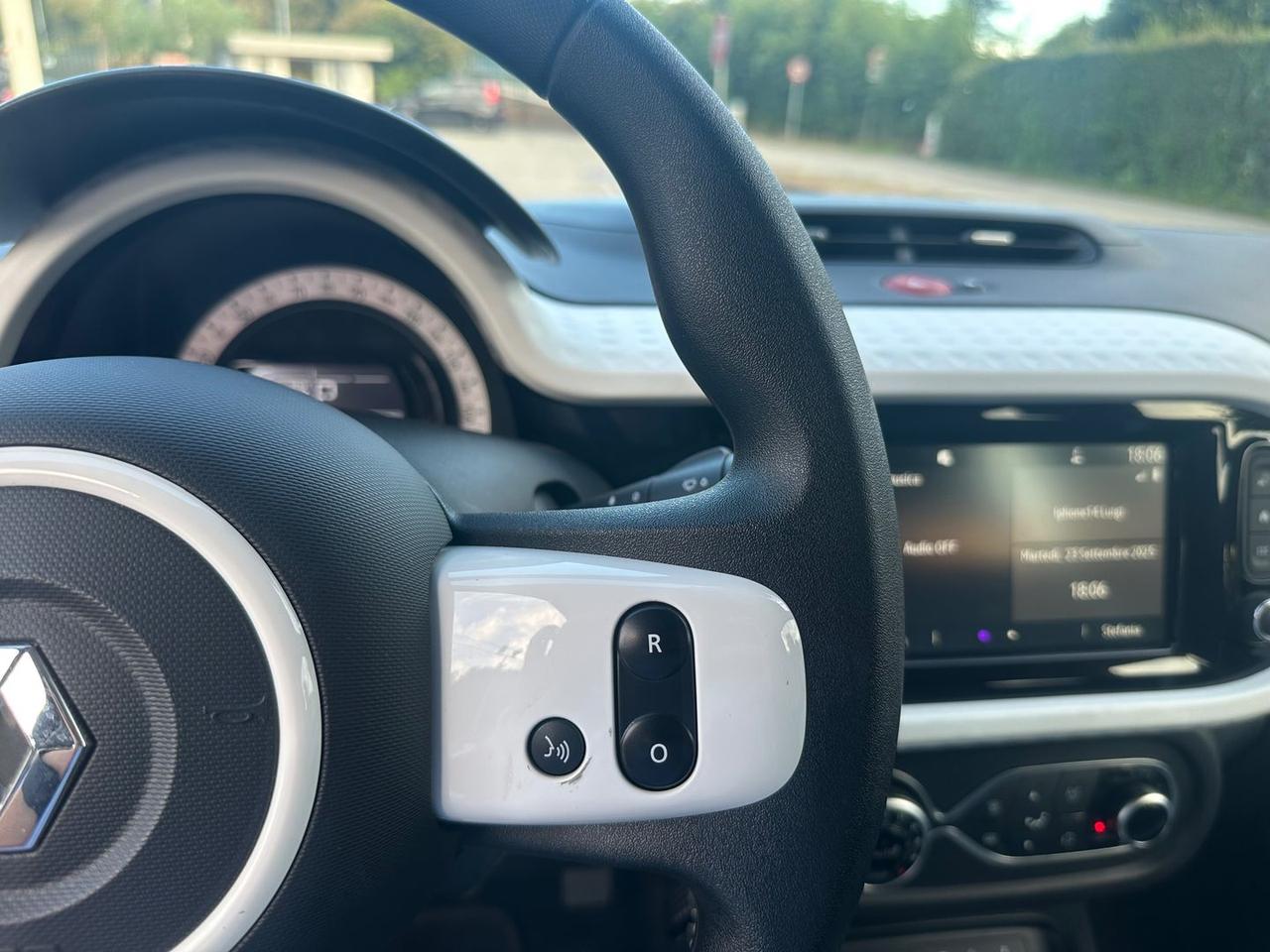 Renault Twingo Authentique R80 #7030