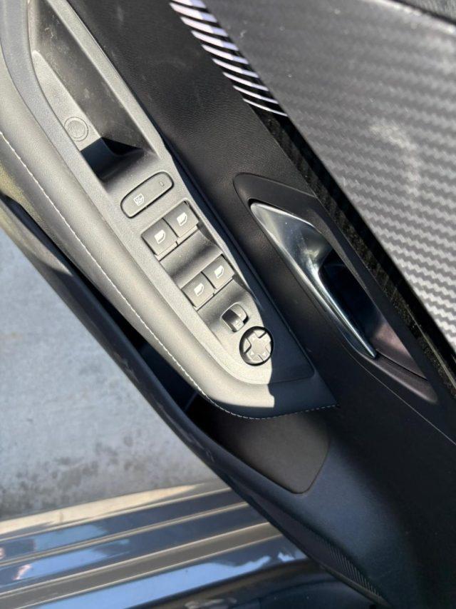 PEUGEOT 208 Hybrid 110 e-DCS6 Style