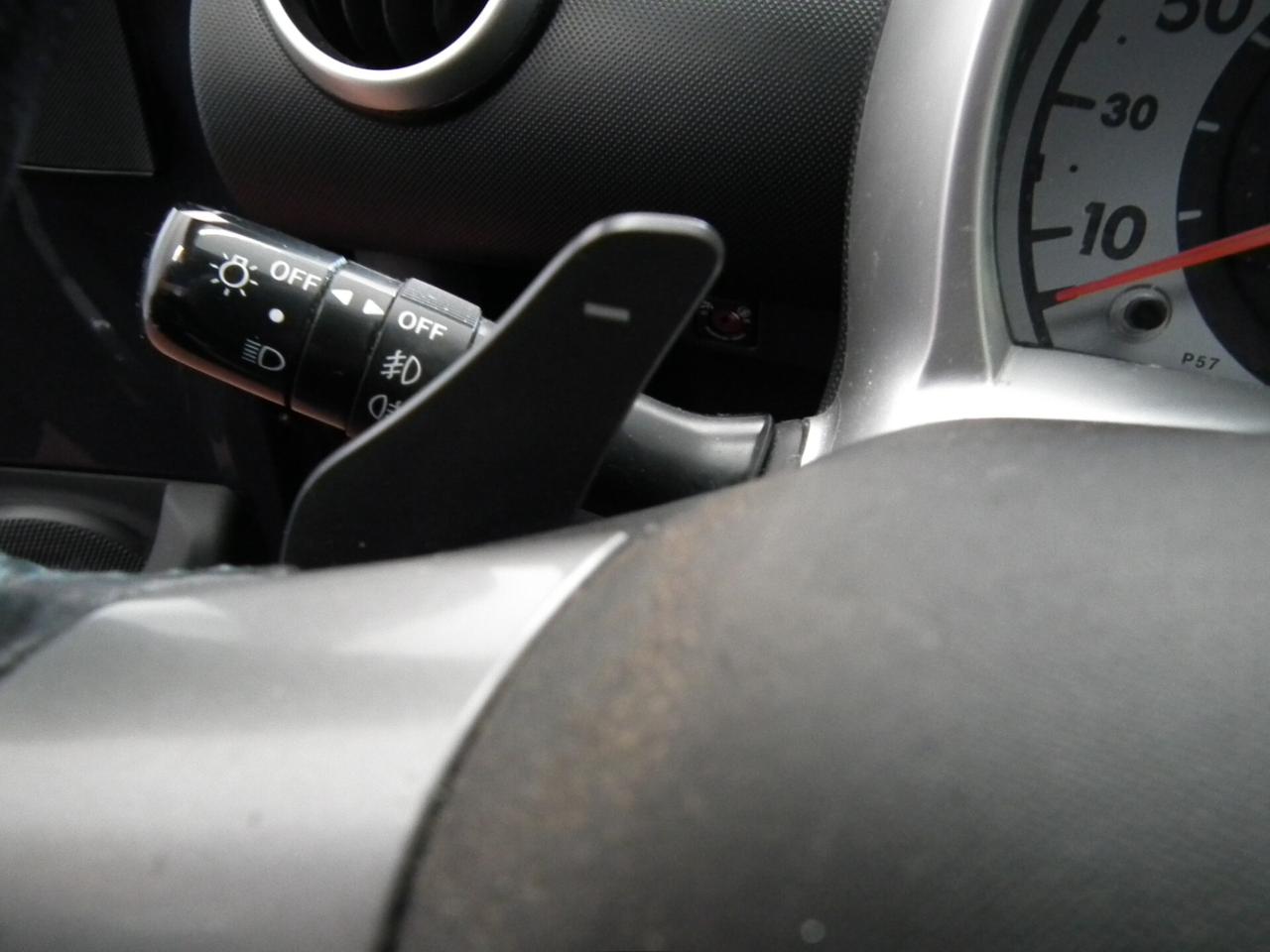 Peugeot 107 1.0 BZ 5P AUTOMATICA CON LA FRIZIONE DEL CAMBIO AUTOMATICO NUOVA !