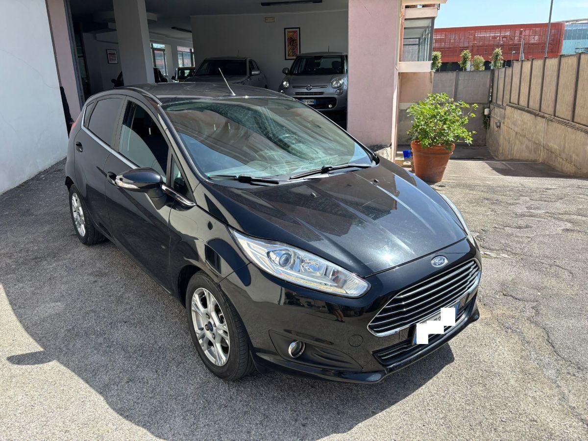 FORD Fiesta 1.5 TDCi 75CV 5p. Titanium